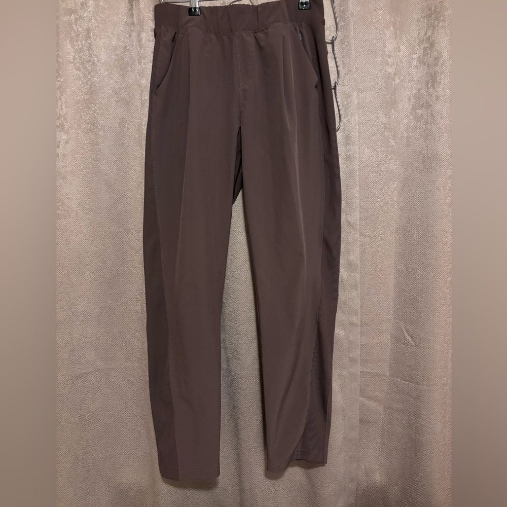 Apana Women’s Mauve Athletic Pants